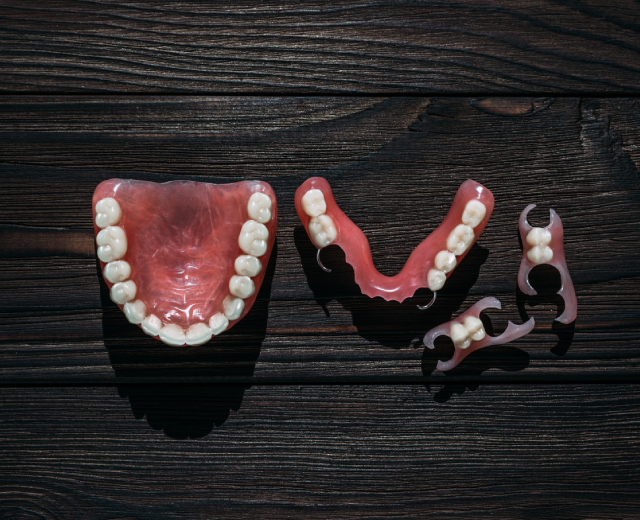 Full & Partial Dentures