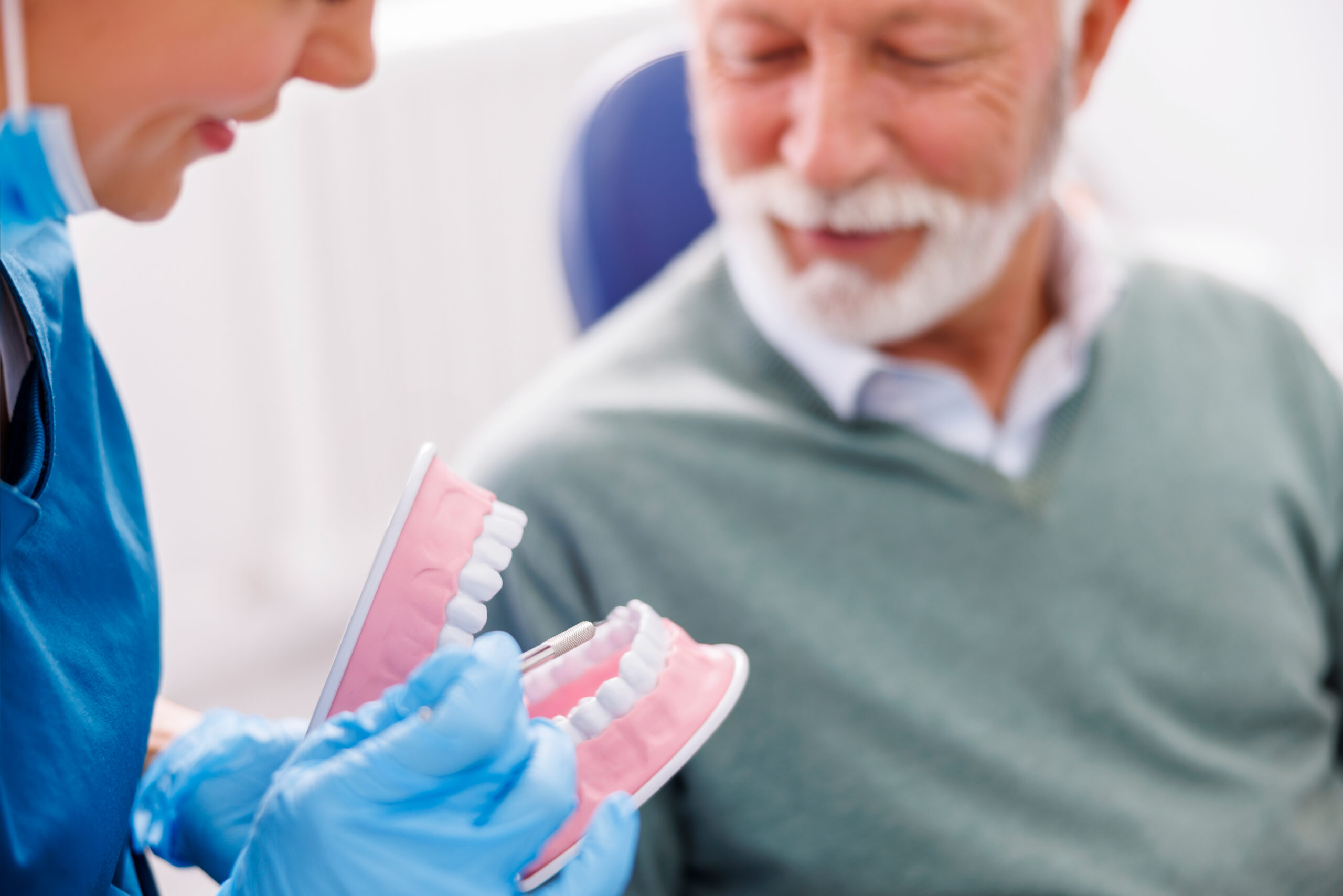 medicaid-snap-in-denture-service