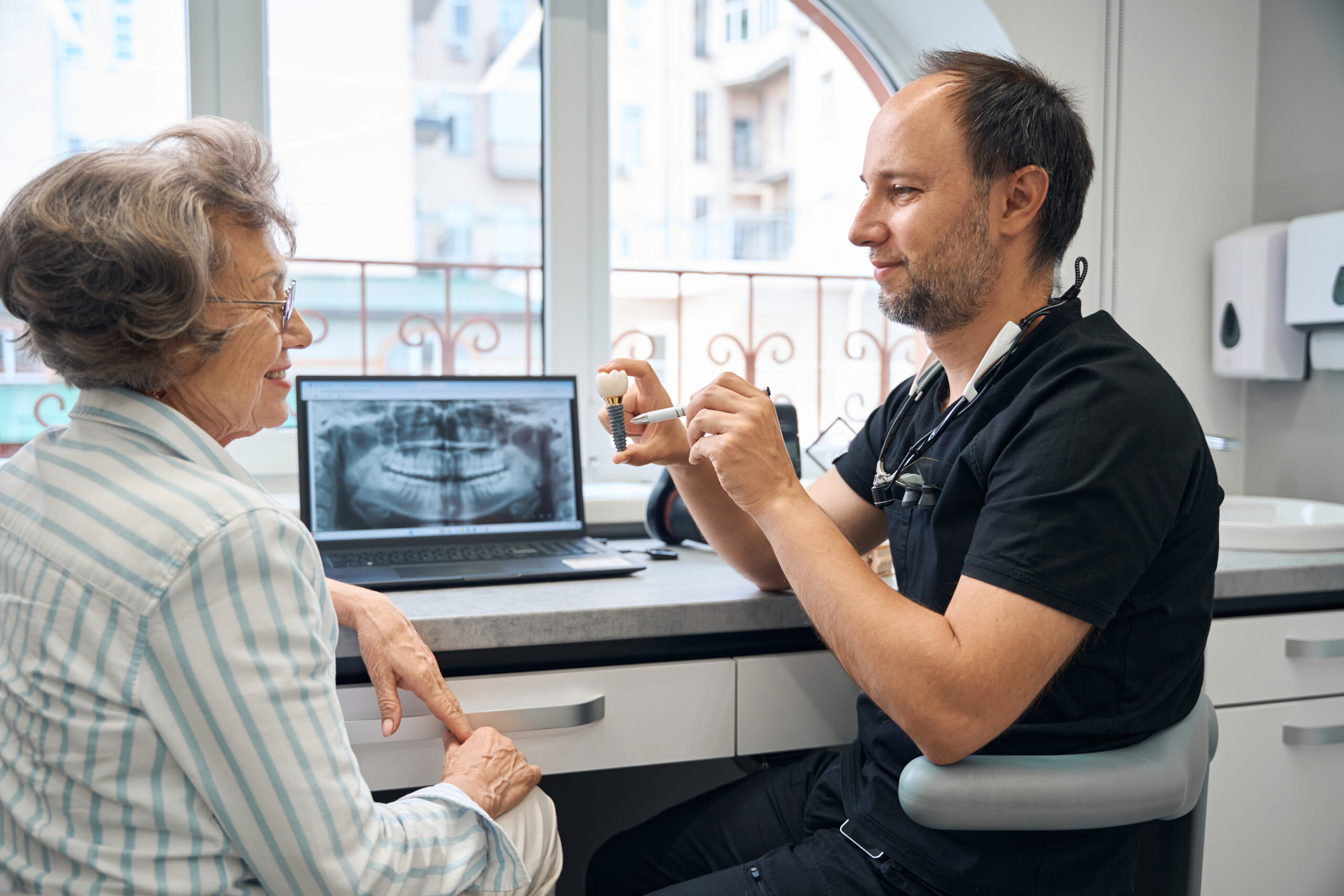 dental-implant-consultation